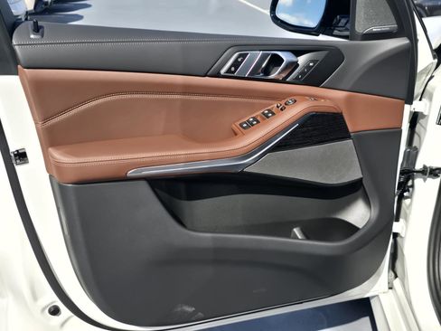 New 2026 BMW X5 sDrive40i w/ M Sport Package image 11