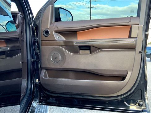 Used 2022 Ford Expedition King Ranch RWD image 22