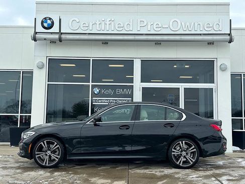 Certified 2021 BMW 330i xDrive Sedan w/ Convenience Package image 5