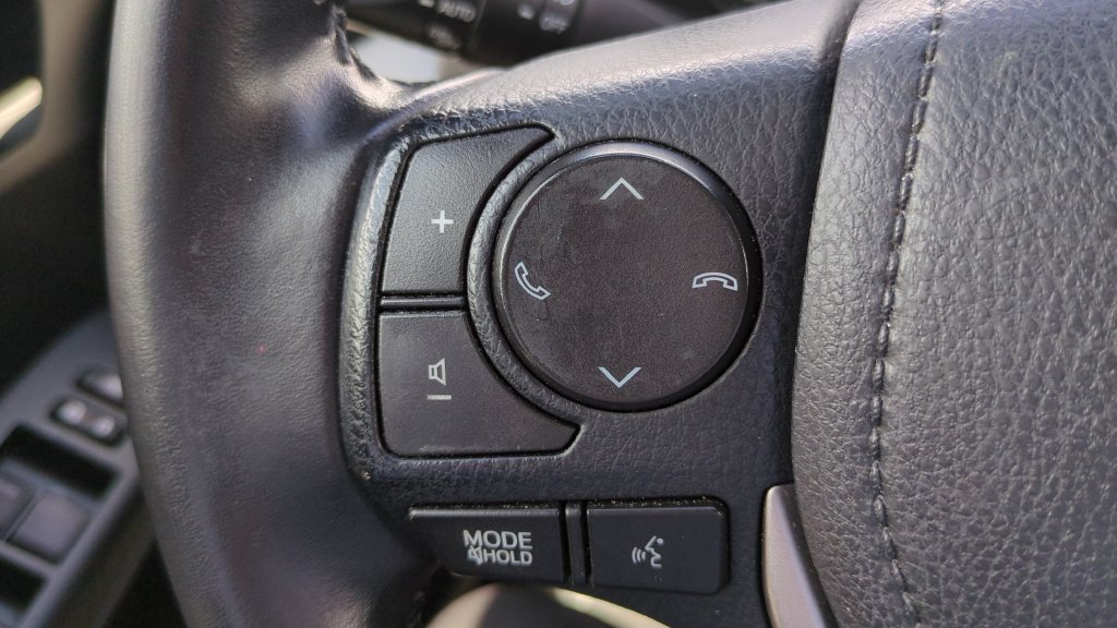 Used 2017 Toyota RAV4 XLE FWD image 20