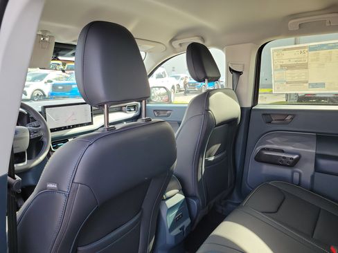 New 2026 Ford Maverick Lobo image 12