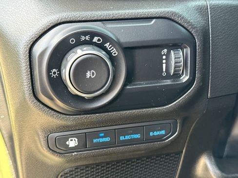 Certified 2023 Jeep Wrangler Unlimited w/ 8.4" Radio Group AWD/4WD image 24