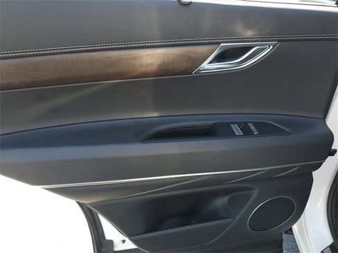 Used 2024 Genesis GV80 3.5T image 30