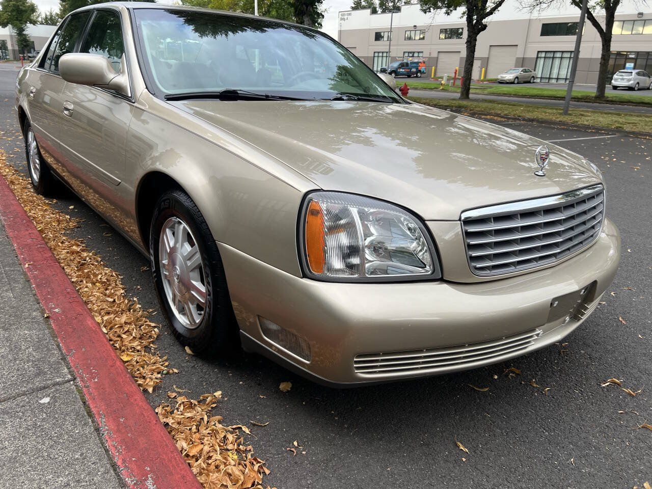 Used 2005 Cadillac De Ville FWD image 3