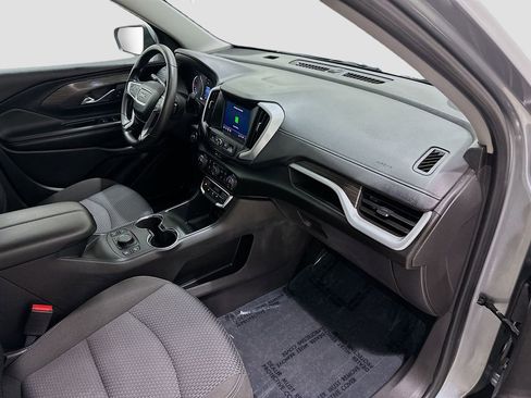 Used 2024 GMC Terrain SLE w/ Driver Convenience Package FWD image 29
