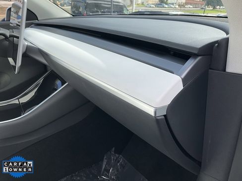 Used 2021 Tesla Model Y Long Range image 68