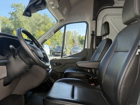 Used 2024 Ford Transit 250 148 High Roof RWD image 15