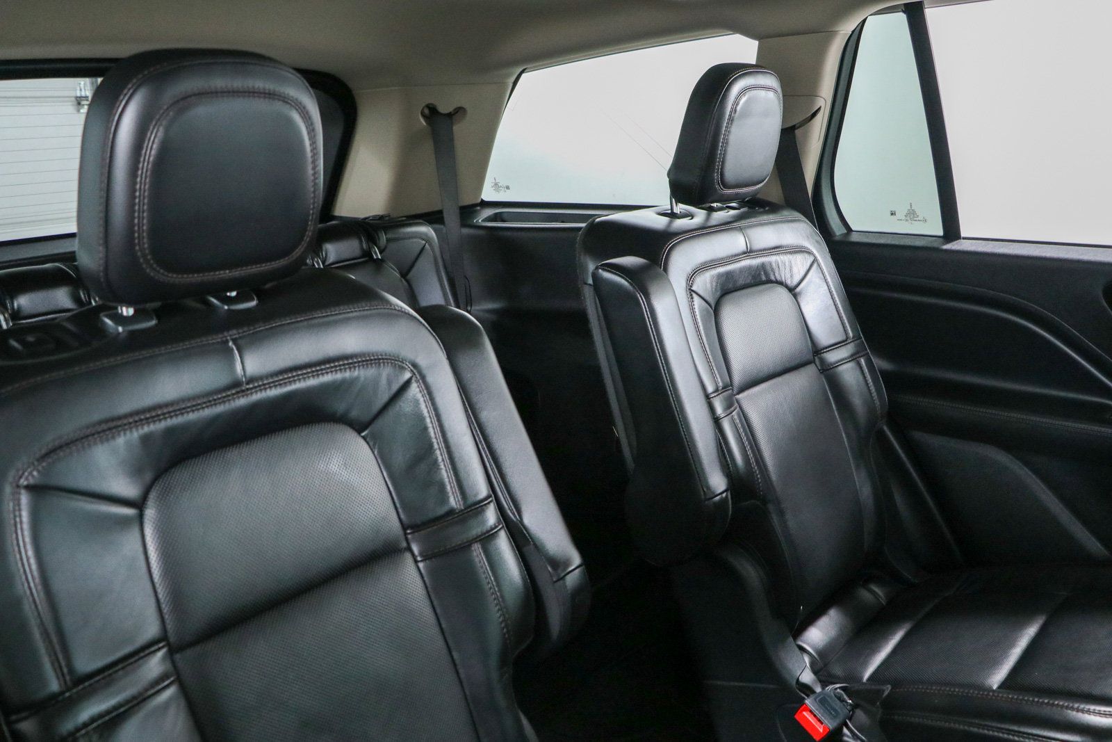 Used 2021 Lincoln Aviator Reserve w/ Equipment Group 201A AWD/4WD image 29
