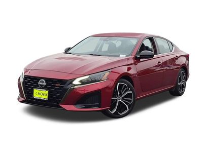 Used 2024 Nissan Altima 2.5 SR