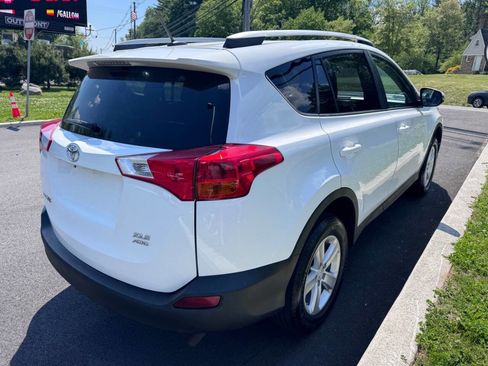 Used 2013 Toyota RAV4 XLE AWD/4WD image 5
