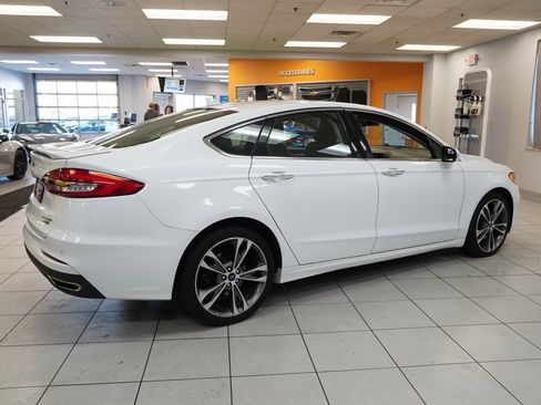 Used 2019 Ford Fusion Titanium image 12