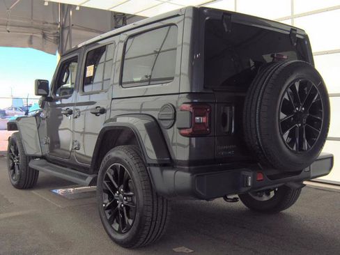 Certified 2025 Jeep Wrangler Unlimited Sahara image 4