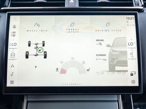 Used 2024 Land Rover Range Rover Velar S AWD/4WD image 23