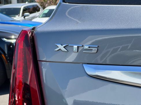 Used 2025 Cadillac XT5 Premium Luxury w/ Technology Package FWD image 49