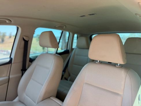 Used 2014 Volkswagen Tiguan SE FWD image 10