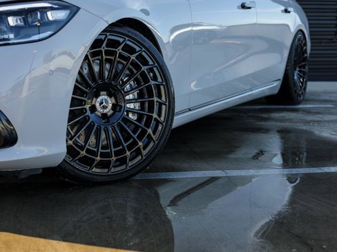 Used 2021 Mercedes-Benz S 580 S 580 image 12