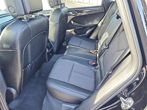Certified 2025 Porsche Macan image 36