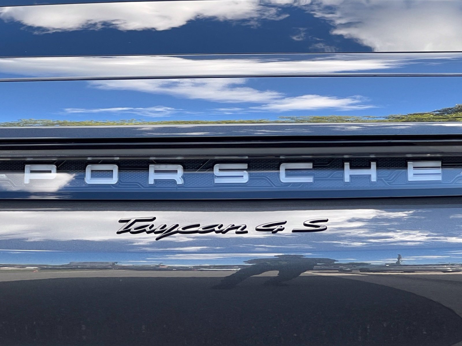 Used 2020 Porsche Taycan 4S AWD/4WD image 45
