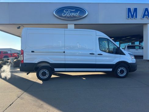 New 2026 Ford Transit 250 148 Medium Roof w/ Load Area Protection Package image 39