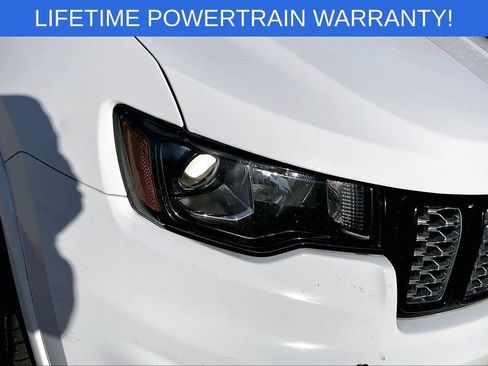 Used 2019 Jeep Grand Cherokee Altitude RWD image 39