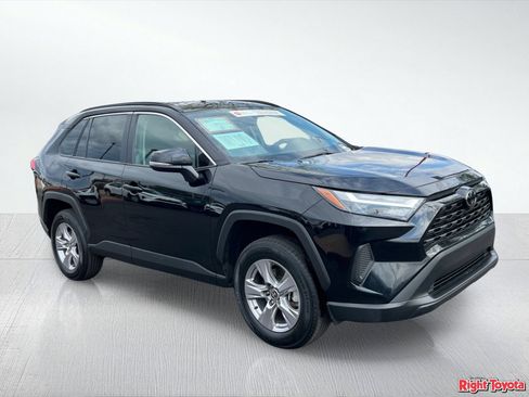 Certified 2025 Toyota RAV4 XLE FWD image 9