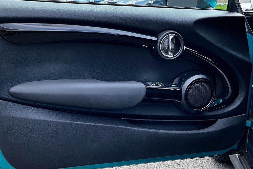 Used 2017 MINI Cooper Convertible FWD image 20
