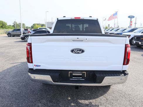 New 2025 Ford F150 Lariat w/ Equipment Group 501A Mid image 4