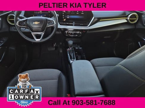 Used 2025 Chevrolet Trax LT w/ Driver Confidence Package image 24