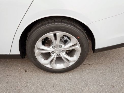 Used 2023 Honda Accord LX image 11