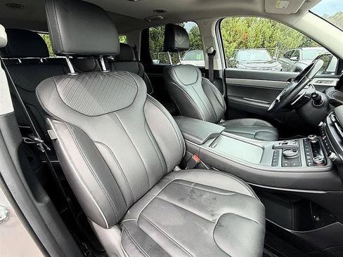 Used 2025 Hyundai Palisade SEL FWD image 29
