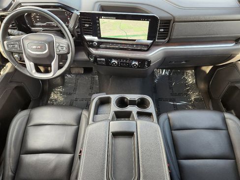 Used 2025 GMC Sierra 1500 SLT image 24