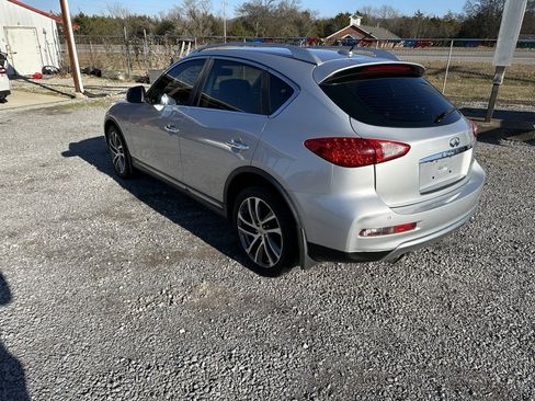 Used 2016 INFINITI QX50 2WD w/ Deluxe Touring Package image 7