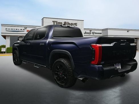 Used 2022 Toyota Tundra SR5 w/ Convenience Package RWD image 3