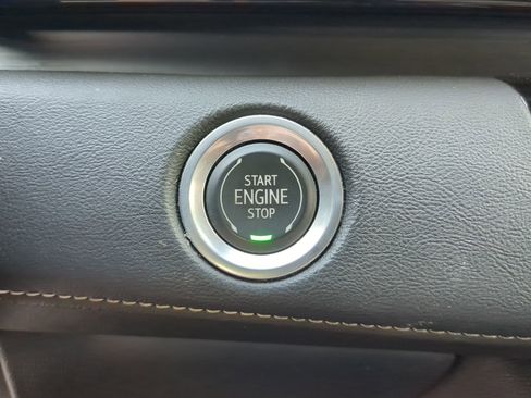 Used 2021 Cadillac Escalade ESV Premium Luxury AWD/4WD image 72