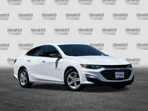 Used 2022 Chevrolet Malibu LS w/ LPO, Floor Liner Package FWD image 2