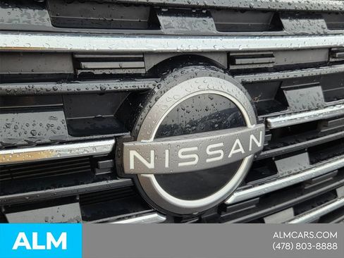 Used 2025 Nissan Rogue SV FWD image 19
