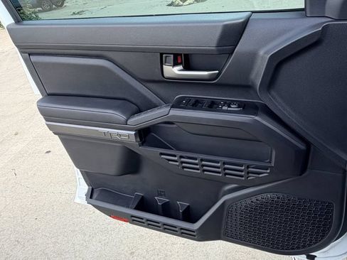 Used 2025 Toyota Tacoma TRD Sport RWD image 24