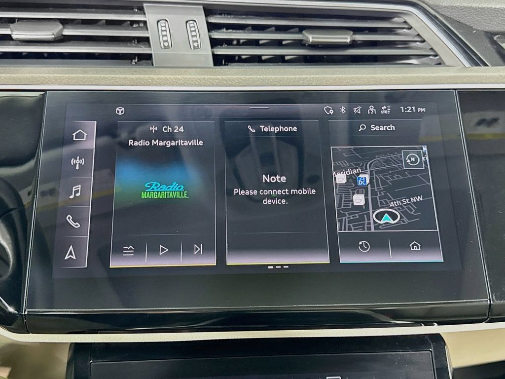Used 2024 Audi Q8 e-tron Premium AWD/4WD image 26