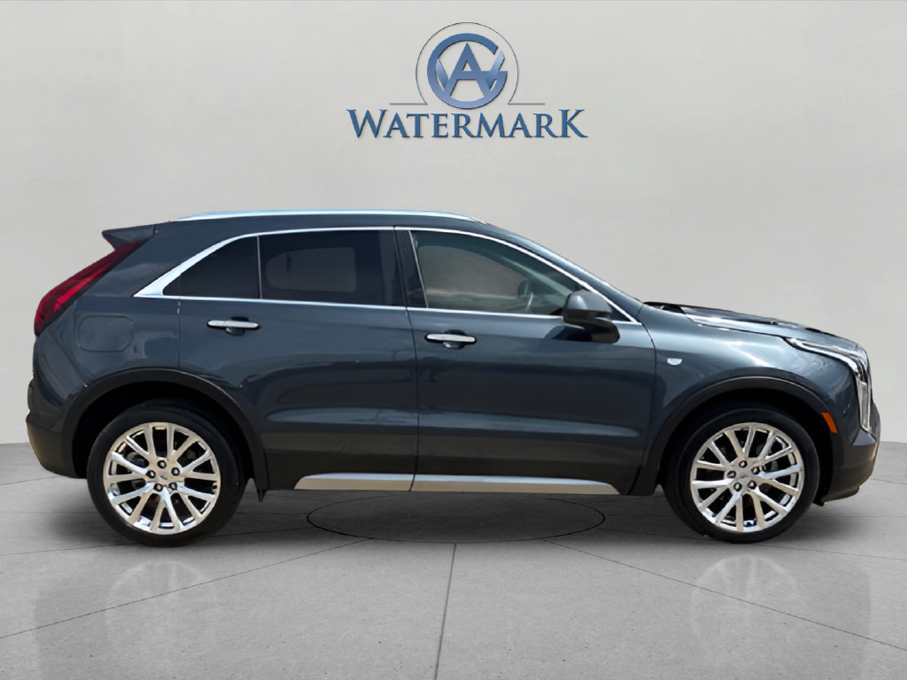 Used 2019 Cadillac XT4 Premium Luxury w/ Cold Weather Package FWD image 10