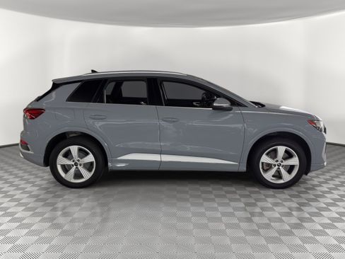 Used 2023 Audi Q4 e-tron Prestige AWD/4WD image 8