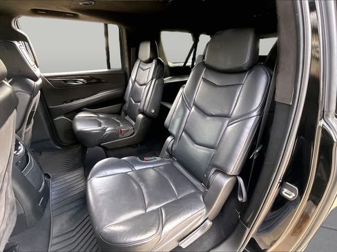 Used 2018 Cadillac Escalade ESV Platinum AWD/4WD image 20