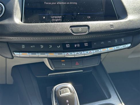 Used 2020 Cadillac XT4 Luxury image 32