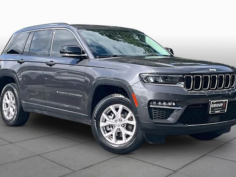 Used 2022 Jeep Grand Cherokee Limited RWD image 3