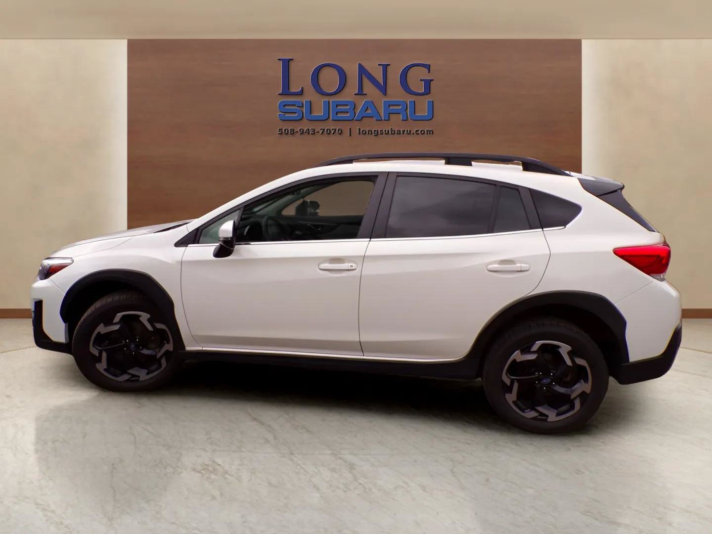 Used 2021 Subaru Crosstrek 2.5i Limited w/ Moonroof Package 2 AWD/4WD image 2