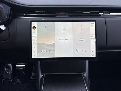 New 2025 Land Rover Range Rover SE AWD/4WD image 23