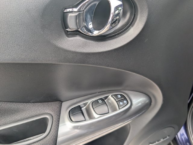 Used 2015 Nissan Juke SL AWD/4WD image 18