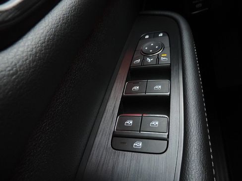 Used 2025 Nissan Armada SL RWD image 26