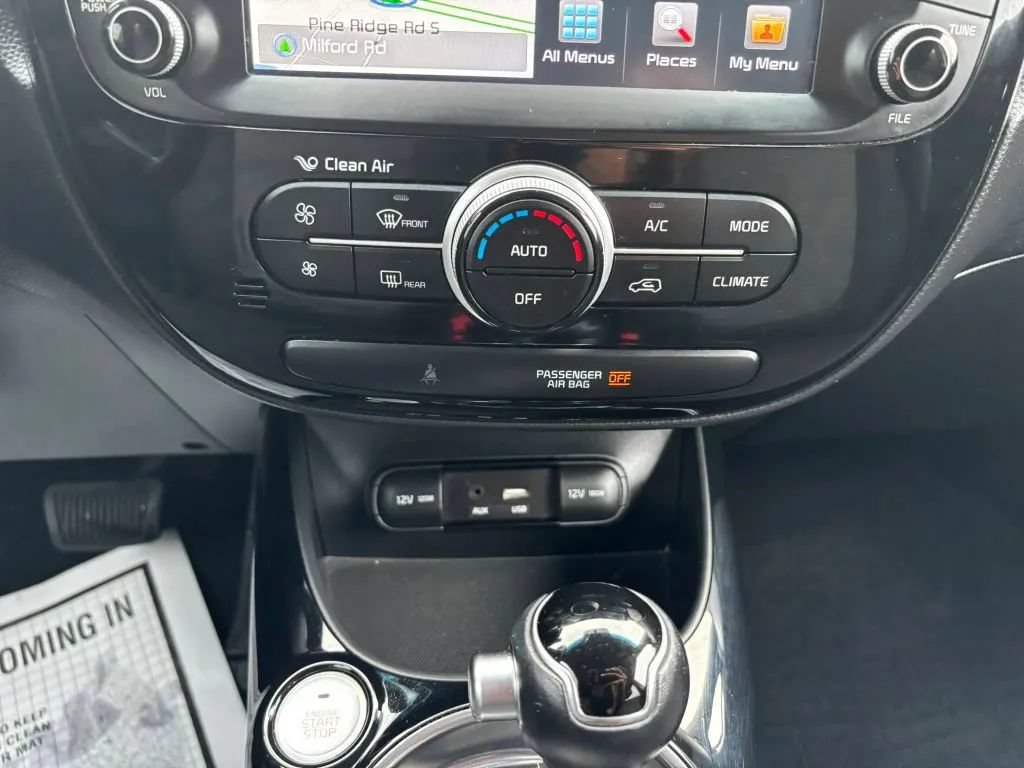 Used 2017 Kia Soul + w/ Audio Package FWD image 20