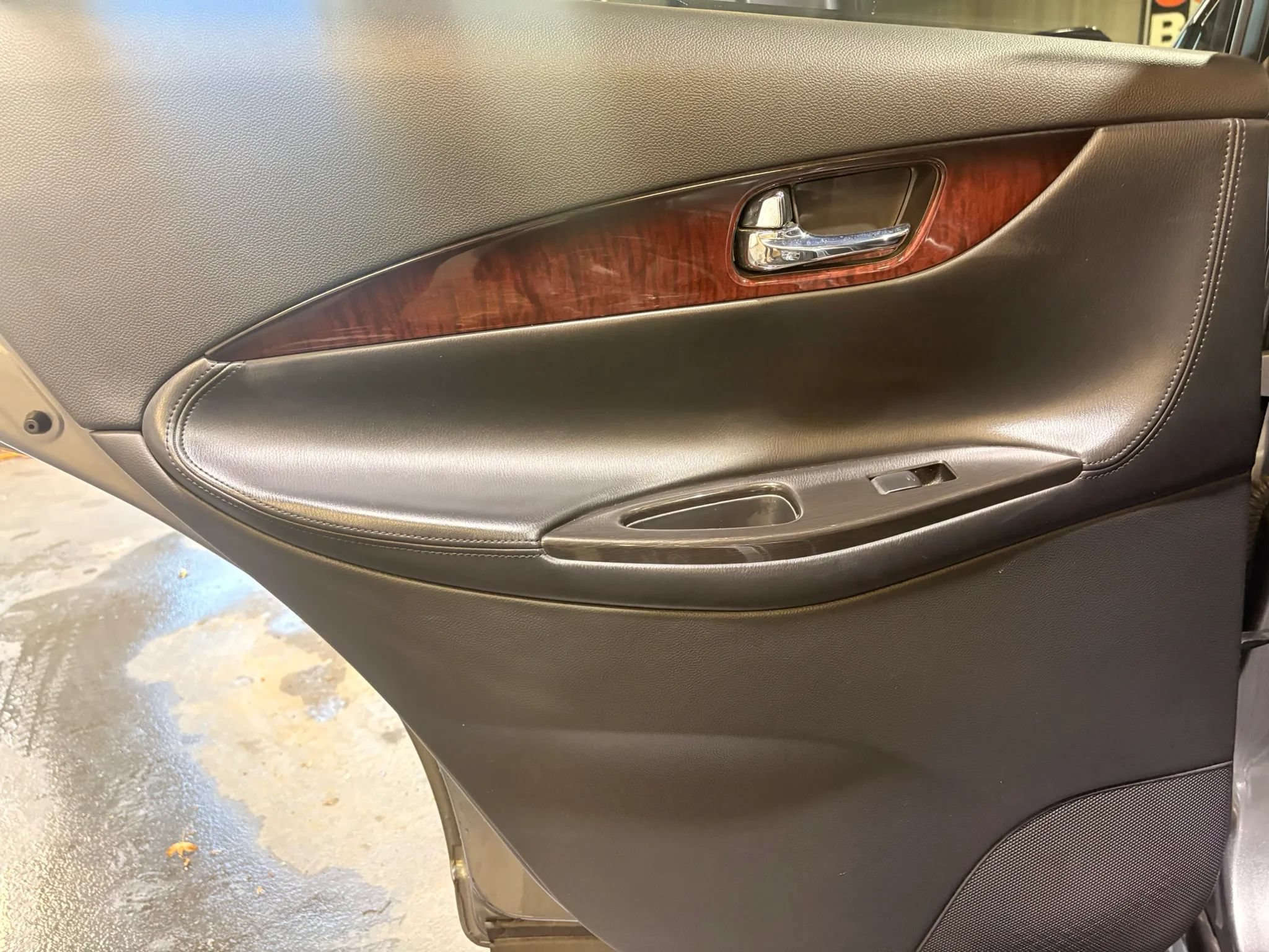 Used 2016 INFINITI QX50 AWD w/ Deluxe Touring Package image 12