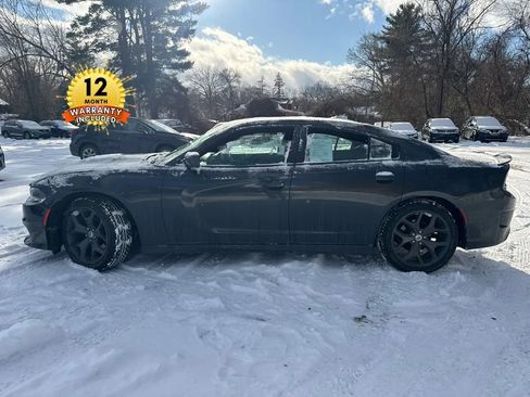 Used 2019 Dodge Charger GT image 19